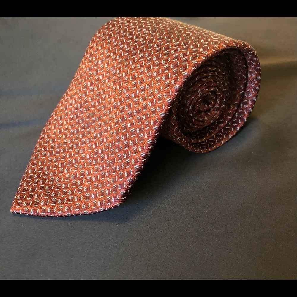 Vintage Geoffrey Beene 100% Silk Tie. Burgundy Abstract‎ Pattern. Made in Italy.
